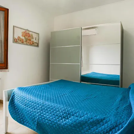 2 Bedroom Cozy In Apartamento Taggia
